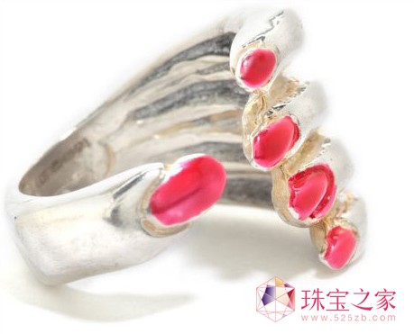 delfina delettrez Make your fingerָb