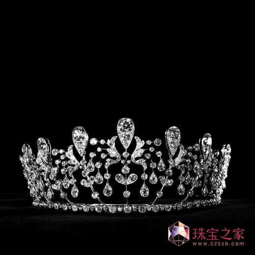 Bourbon Parma Tiara