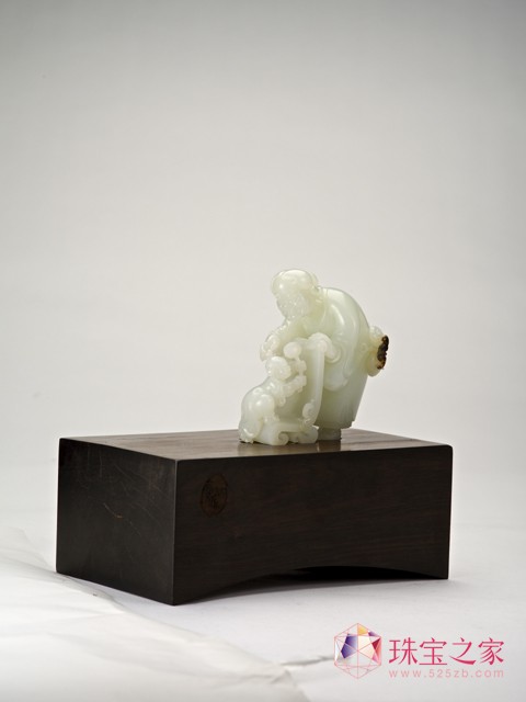 崔磊(b.1972)含飴弄孫白玉擺件