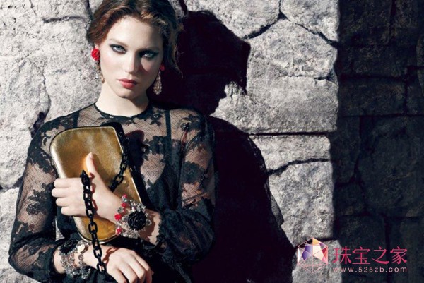 PRADA(_)2012紺錚Ƭ