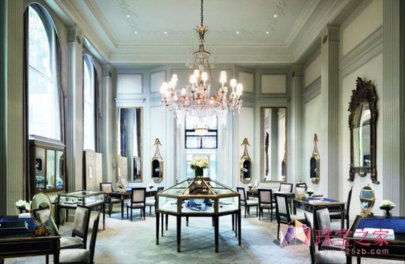 Harry Winston 釋出品牌圖冊 詮釋美妙的創設故事2