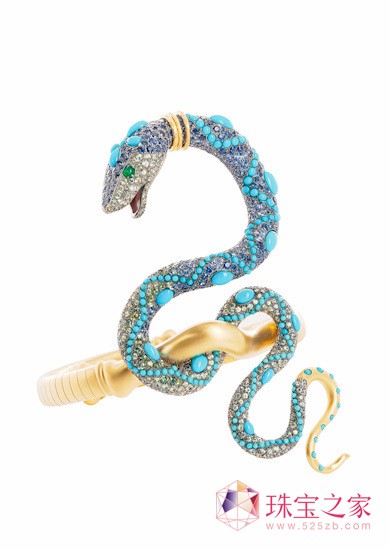 BoucheronandԊ Harami Klossowska αC
