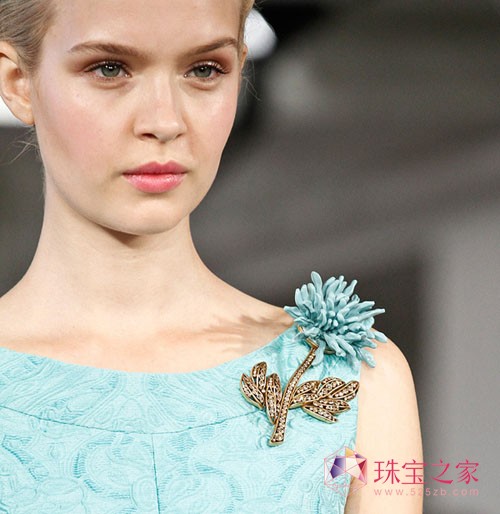 W˹Oscar De La Renta 2013ĕr(sh)b錚