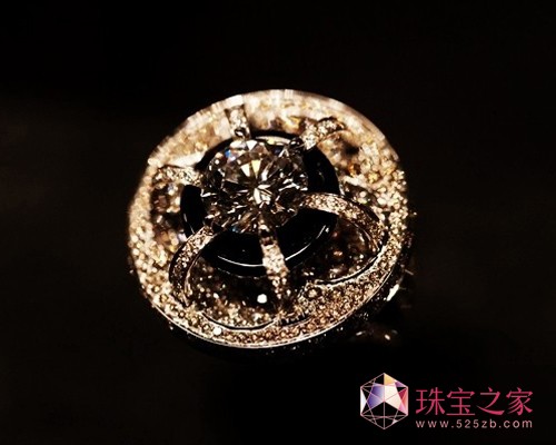 ··Ǹ߼錚 Escale à Paris 피錚ϵ