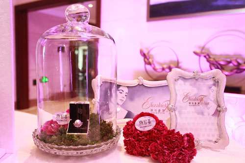 ՈԇHһ߶˻ˇƷBD&BFcӢҰƷ Whittard--Annvita Afternoon Tea(lin)Ƕ@֮s