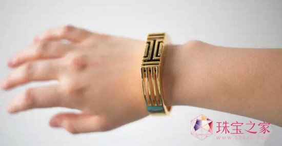 Tory Burch\֭h