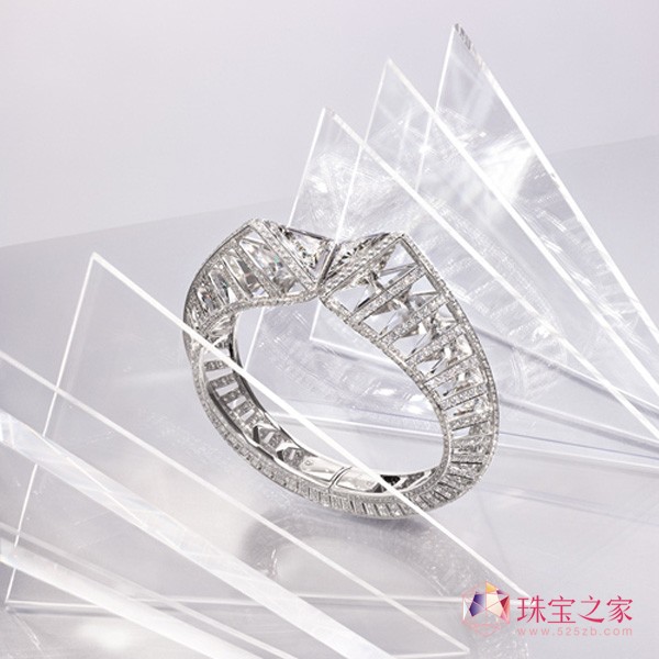 ȫRsonances de Cartier߼錚ϵ