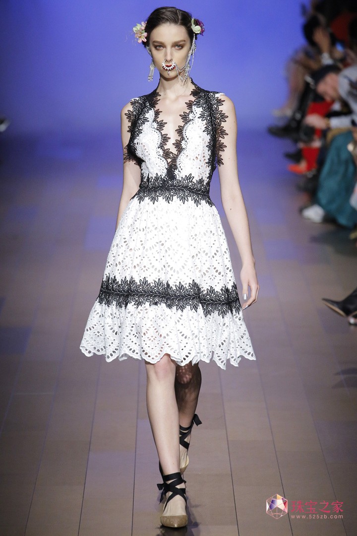 Naeem Khan 2018ϵЕrb