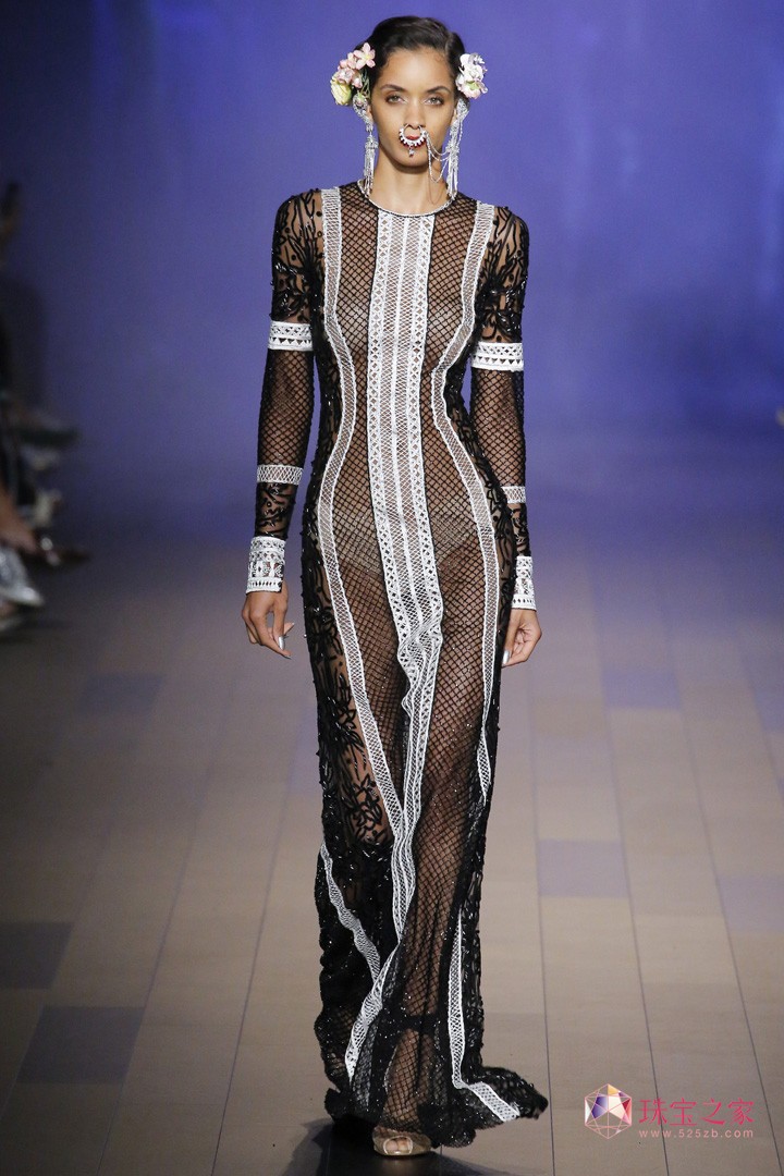 Naeem Khan 2018ϵЕrb