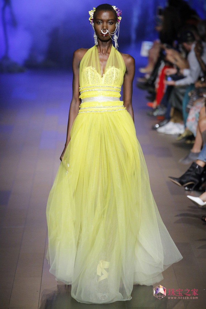 Naeem Khan 2018ϵЕrb