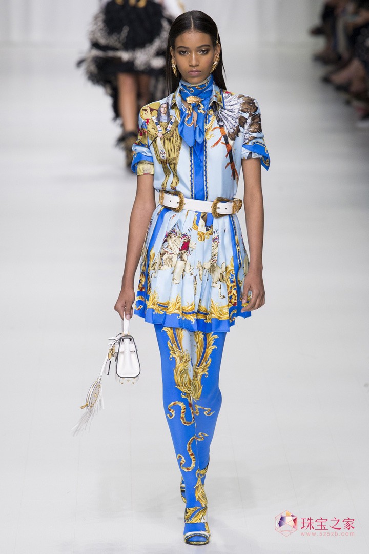 VERSACE ˼ O(sh)Ӌ(j)  r(sh)b Dv Ԫ Ħ ^