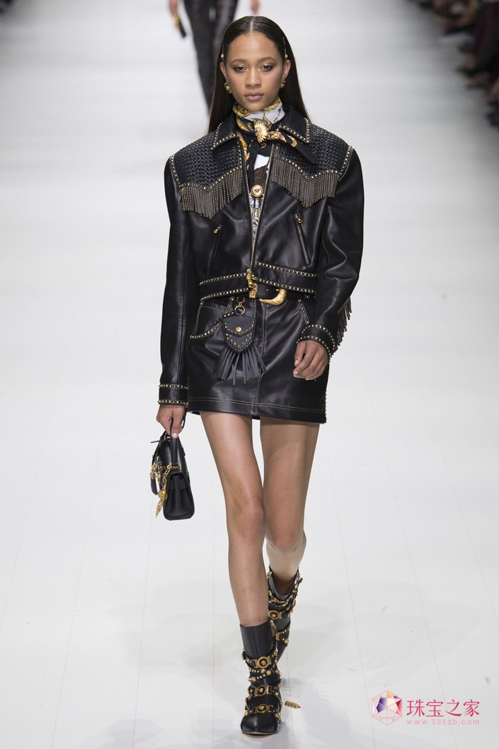 VERSACE ˼ O(sh)Ӌ(j)  r(sh)b Dv Ԫ Ħ ^