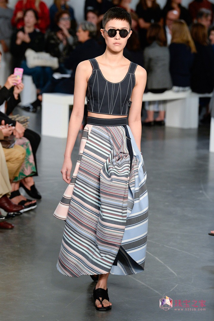 mrb Sportmax ˹˹ F ഺ \