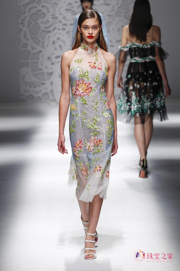 ԸУBlumarine 2018ϵЕrb