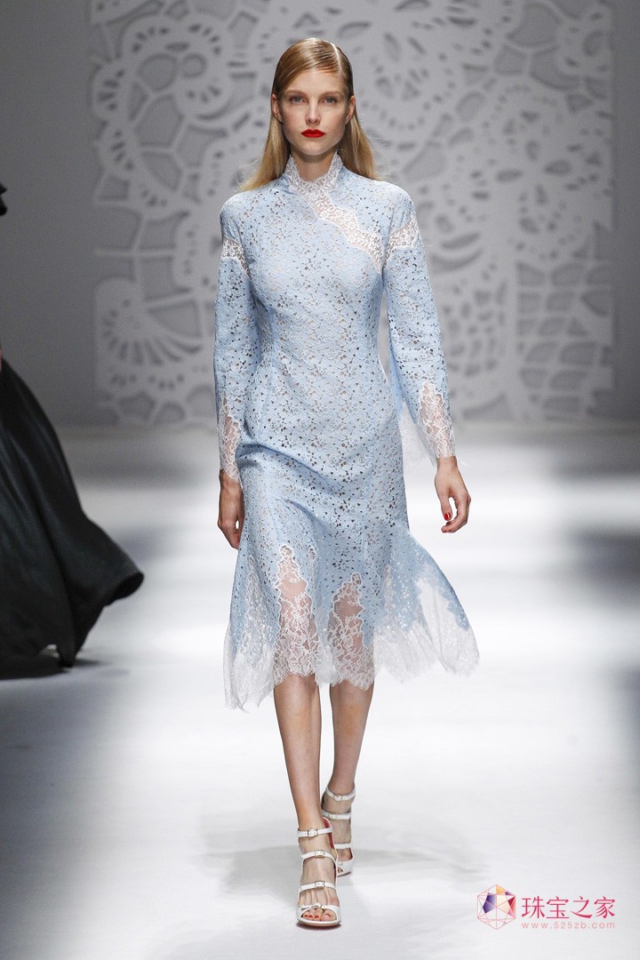 ԸУBlumarine 2018ϵЕrb