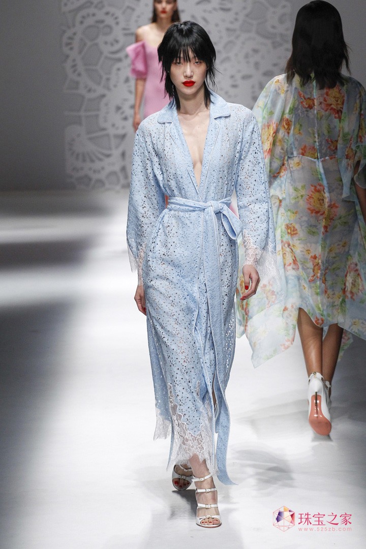 ԸУBlumarine 2018ϵЕrb