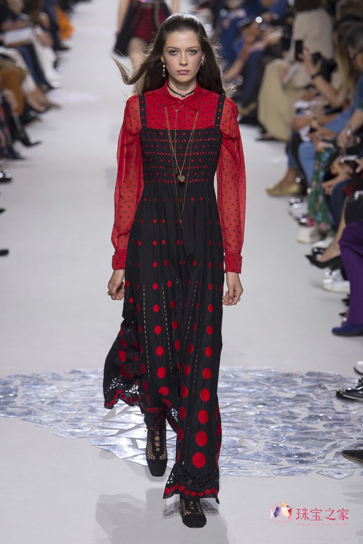 ʶˣChristian Dior 2018ϵЕrb