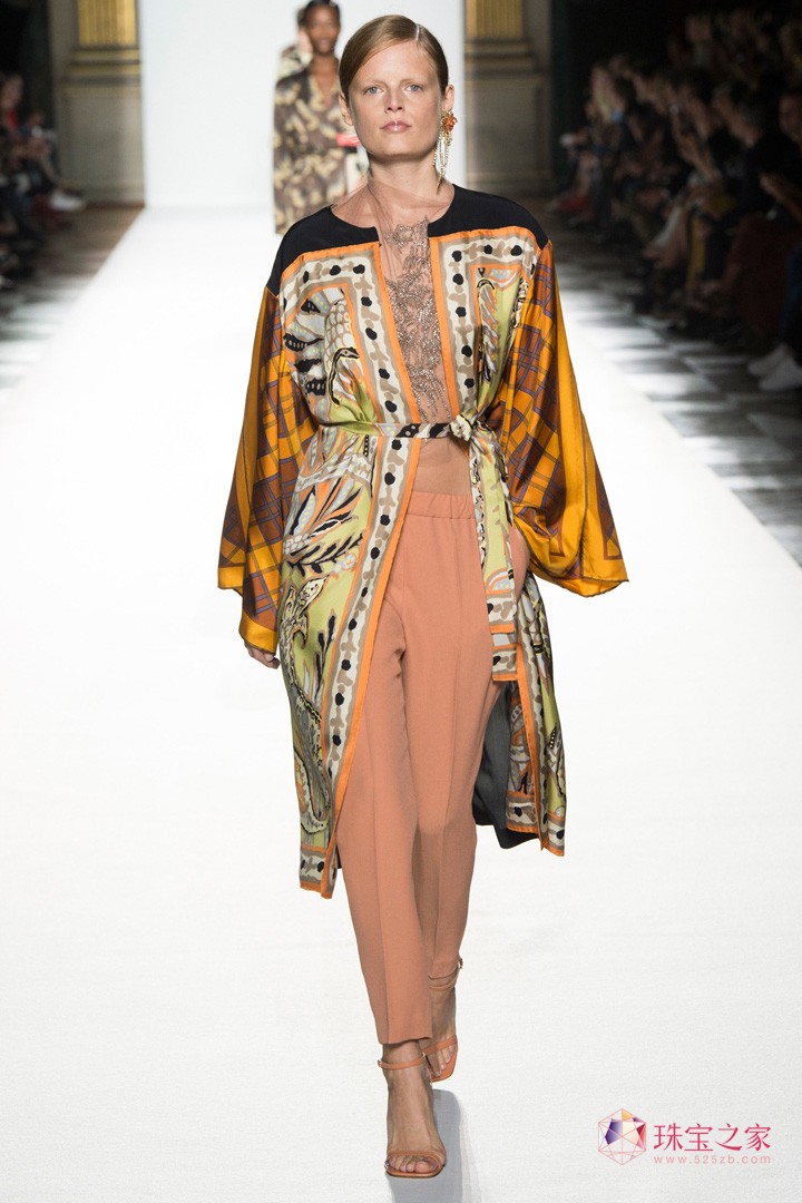 rֲʧˇgϢDries Van Noten 2018ϵЕrb