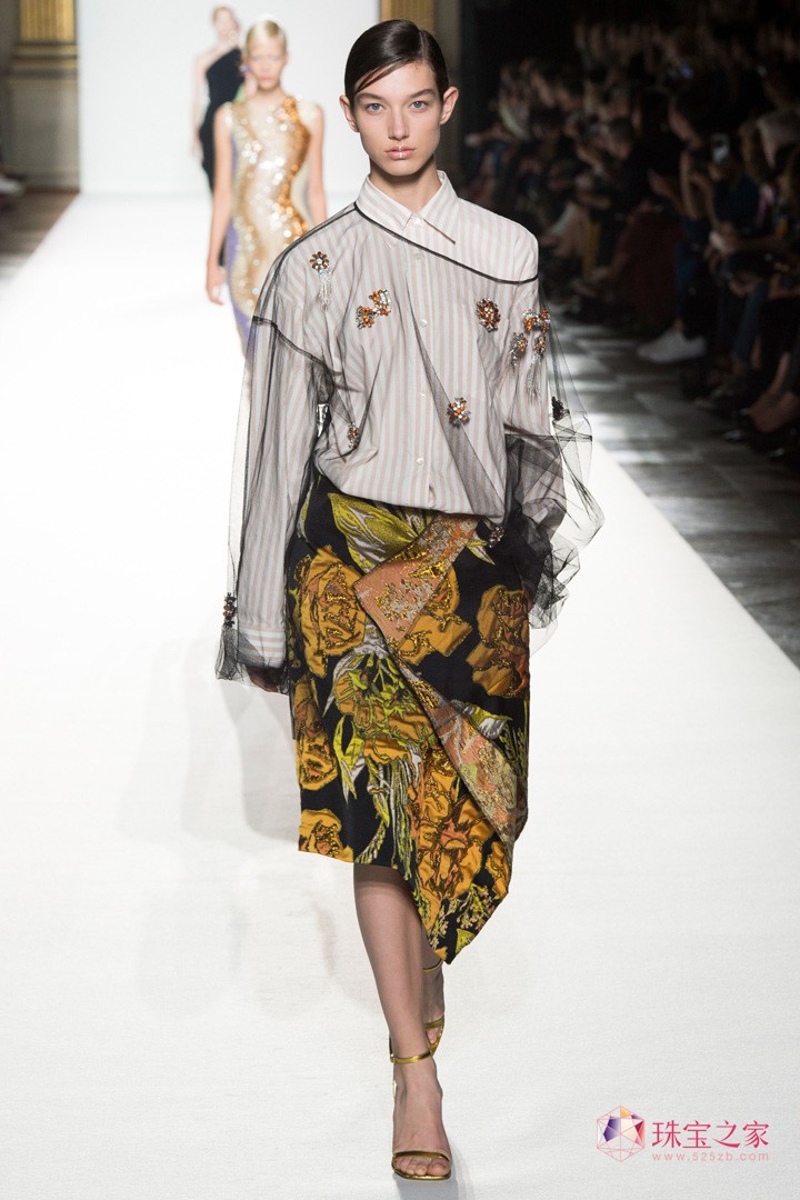 rֲʧˇgϢDries Van Noten 2018ϵЕrb