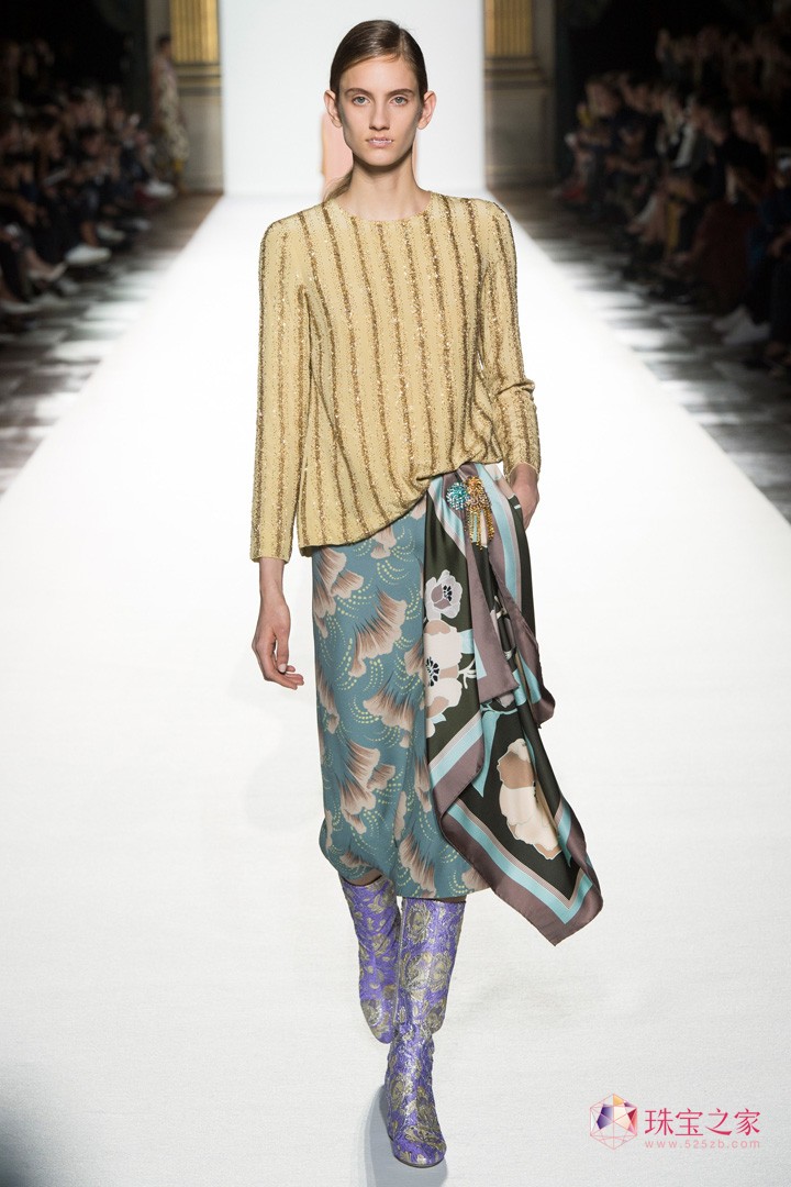 rֲʧˇgϢDries Van Noten 2018ϵЕrb
