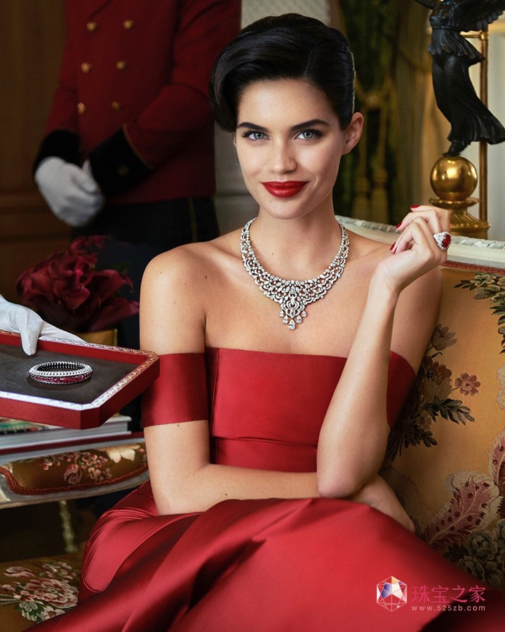 ģSara Sampaio [؁A錚