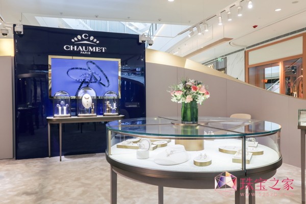 CHAUMET   {ѪF 辫