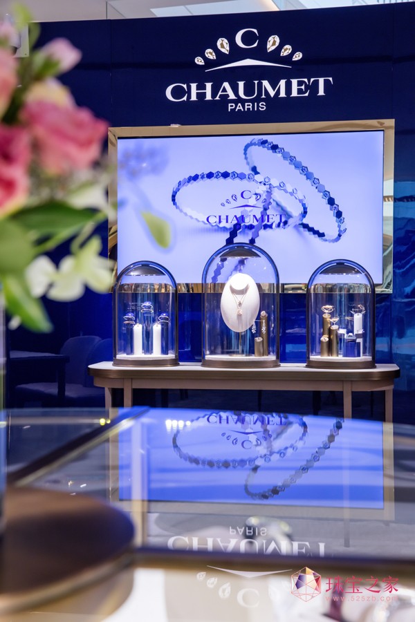 CHAUMET   {ѪF 辫