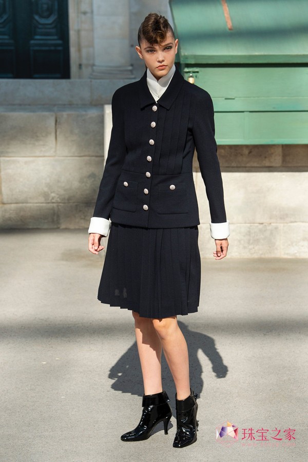 Chanel  2018ﶬ ߶rb